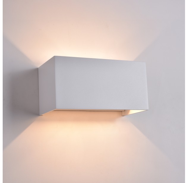 Kendo sieninis šviestuvas 200x100 mm, tekstūruotas baltas, LED 4x5,5 W, 2120 lm, CRI90, CL.I, IP65, 2700–3000 K, slankusis jungiklis, dimeriavimas, triakas, MULTI-PACK, ON-DEMAND **