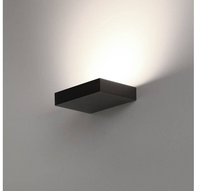 Sieninis šviestuvas „Brick Wall Lamp 16/3972-20“, tekstūruotas juodas, LED 20 W, 2380 lm, CRI 90, CL.I, integruotas LED, 2700 K–3000 K–4000 K slankusis jungiklis, mikroprizminis difuzorius