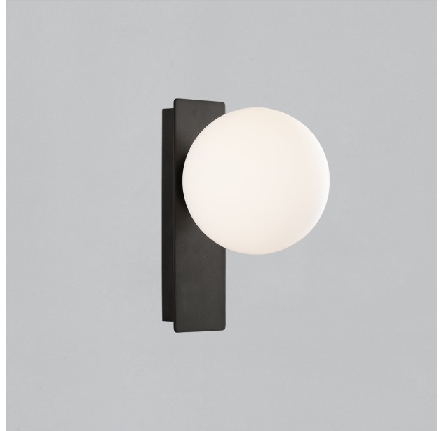 Kin sieninis šviestuvas 16/8169 tekstūruotas juodas/opalas, LED 8 W 2700 K 370 lm, CRI90 CL.I, integruotas LED, dim. DALI/Push, ON-DEMAND **