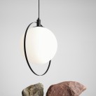 Pakabinamas šviestuvas AURA BLACK Pakabinamas šviestuvas AURA BLACK