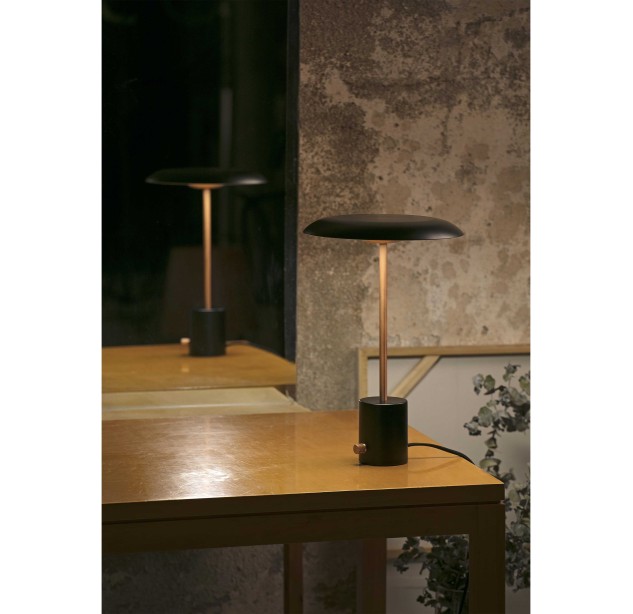 Stalinis šviestuvas HOSHI LED BLACK Stalinis šviestuvas HOSHI LED BLACK
